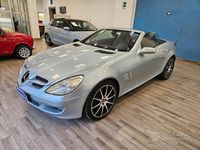 Usata Mercedes SLK200 163 CV (119 kW) 2004 Grigio Cabrio