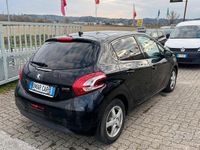Usata Peugeot 208 95 CV (69 kW) 2015 Nero Utilitaria