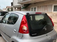 Usata Peugeot 107 68 CV (50 kW) 2009 Grigio Utilitaria