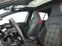 Usata VW Golf VIII GTI 265 CV (194 kW) 2025 Nero perla Berlina