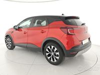 Usata Renault Captur Techno 100 CV (73 kW) 2023 Rosso SUV
