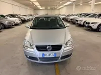 Usata VW Polo Trendline 69 CV (50 kW) 2006 Grigio Utilitaria