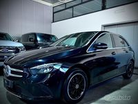 Usata Mercedes B200 150 CV (110 kW) 2019 Nero Monovolume