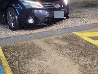 Second-hand Toyota Avensis 124 CP (91 kW) 2013 Negru Break