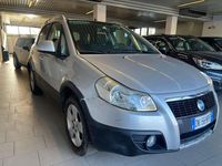 Usata Fiat Sedici 107 CV (78 kW) 2007 Argento SUV
