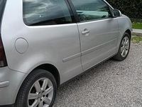 Usata VW Polo 70 CV (51 kW) 2005 Grigio Utilitaria