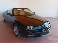 Usata Alfa Romeo Spider 192 CV (141 kW) 1996 Nero Cabrio