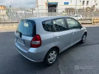 Usata Honda Jazz 78 CV (57 kW) 2003 Grigio Utilitaria