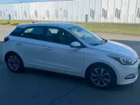 Usata Hyundai i20 Comfort 78 CV (57 kW) 2015 Bianco Berlina