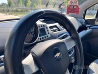 Begagnad Chevrolet Spark 68 HK (50 kW) 2010 Vit Halvkombi
