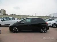 Usata Peugeot 208 Allure 102 CV (75 kW) 2020 Nero Utilitaria