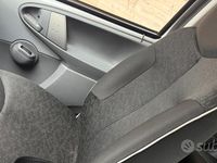 Usata Peugeot 107 68 CV (50 kW) 2009 Grigio Utilitaria