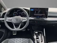 Nuova VW Golf VIII R-line 150 CV (110 kW) 2026 Grenadill black Berlina