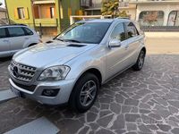 Usata Mercedes ML350 231 CV (169 kW) 2011 Giallo SUV