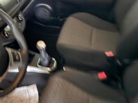 Usata Toyota Yaris Lounge 90 CV (66 kW) 2014 Bianco Berlina