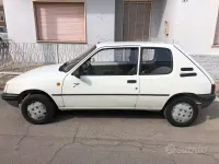Usata Peugeot 205 1990 Bianco Utilitaria