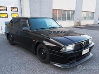 Usata Alfa Romeo 75 Quadrifoglio Verde 165 CV (121 kW) 1991 Nero Berlina