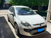 Usata Fiat Grande Punto 65 CV (47 kW) 2011 Bianco Utilitaria