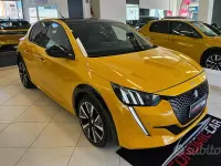 Usata Peugeot 208 GT 102 CV (75 kW) 2021 Giallo Utilitaria