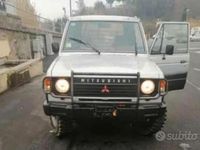 Usata Mitsubishi Pajero 84 CV (61 kW) 1986 Grigio SUV