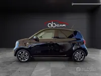 Usata Smart ForFour Passion 71 CV (52 kW) 2019 Bodypanels in black Utilitaria