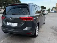 Usata VW Touran 150 CV (110 kW) 2017 Grigio Monovolume