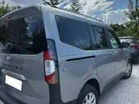 Usata Ford Tourneo Courier Titanium 125 CV (91 kW) 2025 Solar silver Monovolume