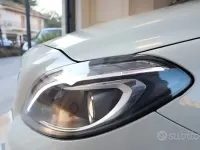 Usata Mercedes B200 Premium 136 CV (100 kW) 2012 Bianco Utilitaria