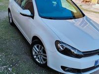 Usata VW Golf VI 105 CV (77 kW) 2010 Bianco Utilitaria
