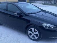 Usata Volvo V40 Kinetic 120 CV (88 kW) 2016 Nero Berlina