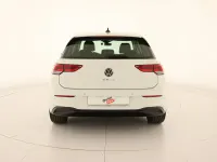 Usata VW Golf VIII Life 110 CV (80 kW) 2022 Pure white Berlina