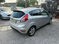 Usata Ford Fiesta Titanium 75 CV (55 kW) 2014 Grigio Utilitaria