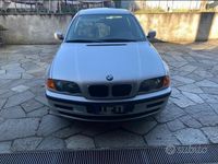 Usata BMW 318 1999 Grigio Berlina
