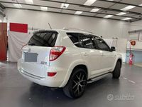 Usata Toyota RAV4 Style 150 CV (110 kW) 2013 Bianco SUV