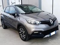 Usata Renault Captur Intens 90 CV (66 kW) 2017 Grigio SUV