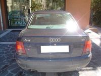 Usata Audi A4 125 CV (91 kW) 1995 Blu Berlina
