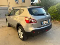 Usata Nissan Qashqai Tekna 150 CV (110 kW) 2011 Grigio SUV