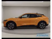 Usata Ford Mustang Mach-E Extended Range 216 kW (294 CV) 2023 Orange pulse SUV