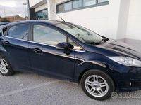 Usata Ford Fiesta Titanium 75 CV (55 kW) 2014 Blu Utilitaria