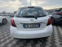 Usata Toyota Yaris Lounge 90 CV (66 kW) 2016 Bianco Berlina