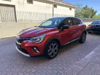 Usata Renault Captur Techno 145 CV (106 kW) 2023 Rosso SUV