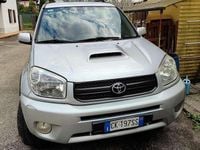 Usata Toyota RAV4 116 CV (85 kW) 2004 Grigio SUV