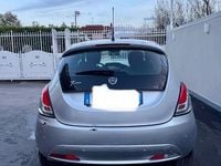 Usata Lancia Ypsilon 69 CV (50 kW) 2017 Grigio Utilitaria