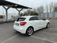 Usata Mercedes A180 122 CV (89 kW) 2013 Bianco Utilitaria