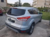 Usata Ford Kuga 140 CV (102 kW) 2013 Grigio SUV