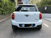 Usata Mini Countryman 111 CV (81 kW) 2012 Bianco SUV