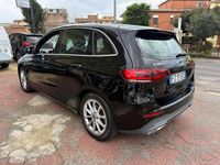 Usata Mercedes B180 116 CV (85 kW) 2020 Nero Monovolume