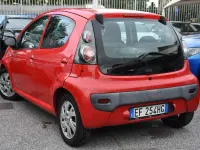 Usata Citroën C1 68 CV (50 kW) 2010 Rosso pastello Utilitaria