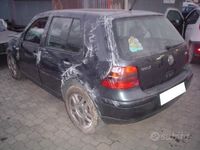 Usata VW Golf IV Highline 110 CV (80 kW) 2002 Grigio Berlina