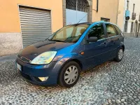 Usata Ford Fiesta 68 CV (50 kW) 2006 Grigio Utilitaria